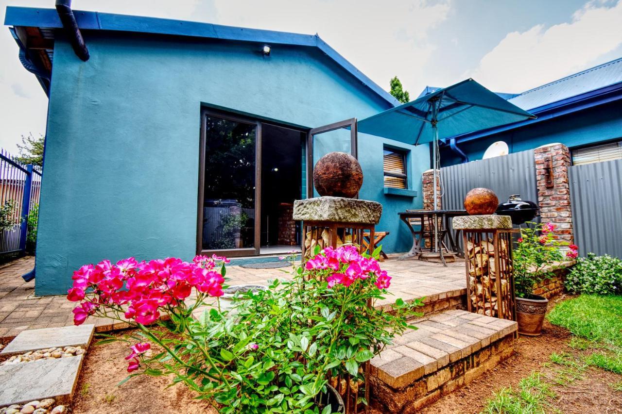 Die Blou Huis Clarens Exterior photo